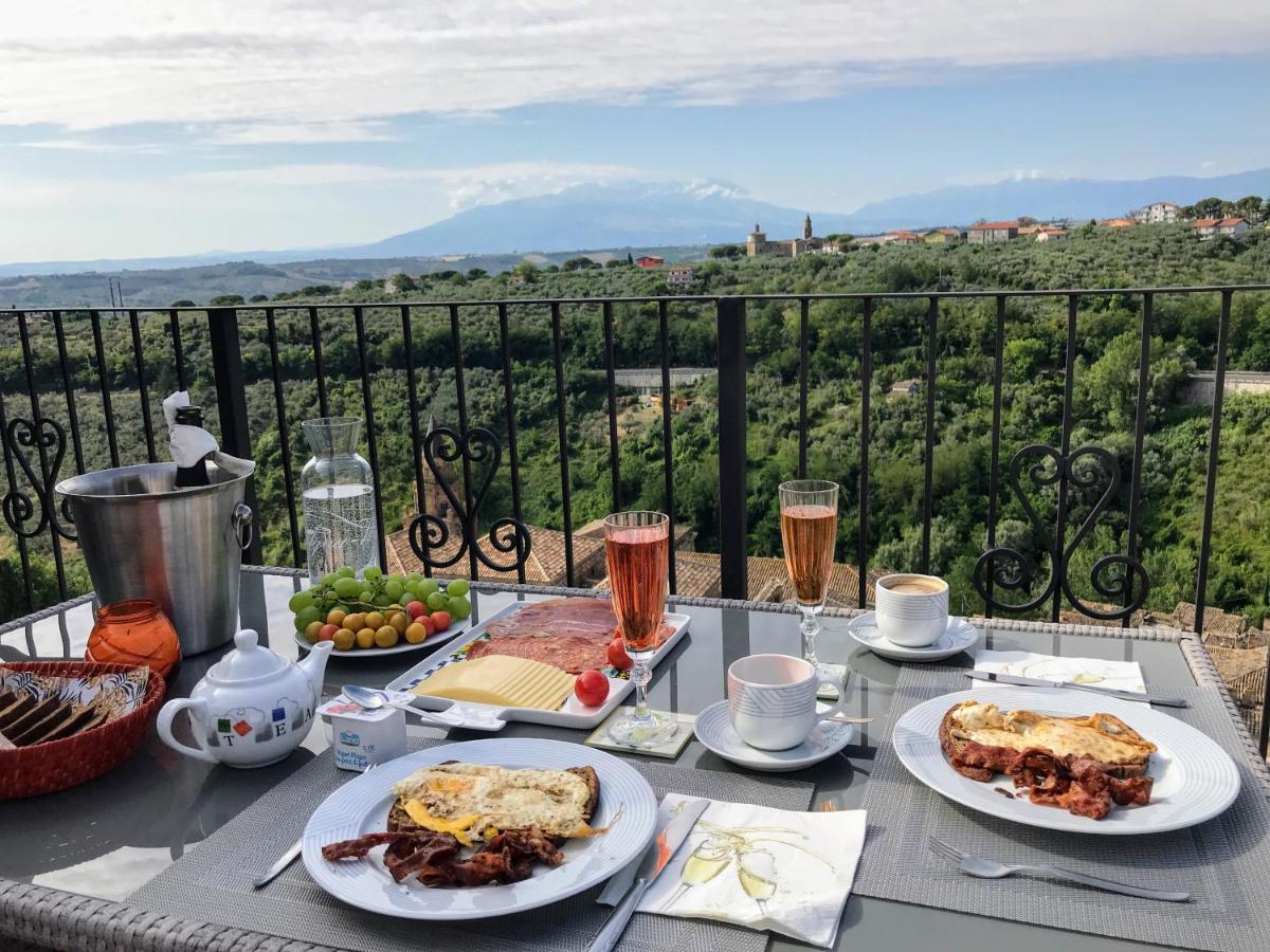 Charmante Vakantiewoning 'Casa Di Tonno' Loreto Aprutino Luaran gambar