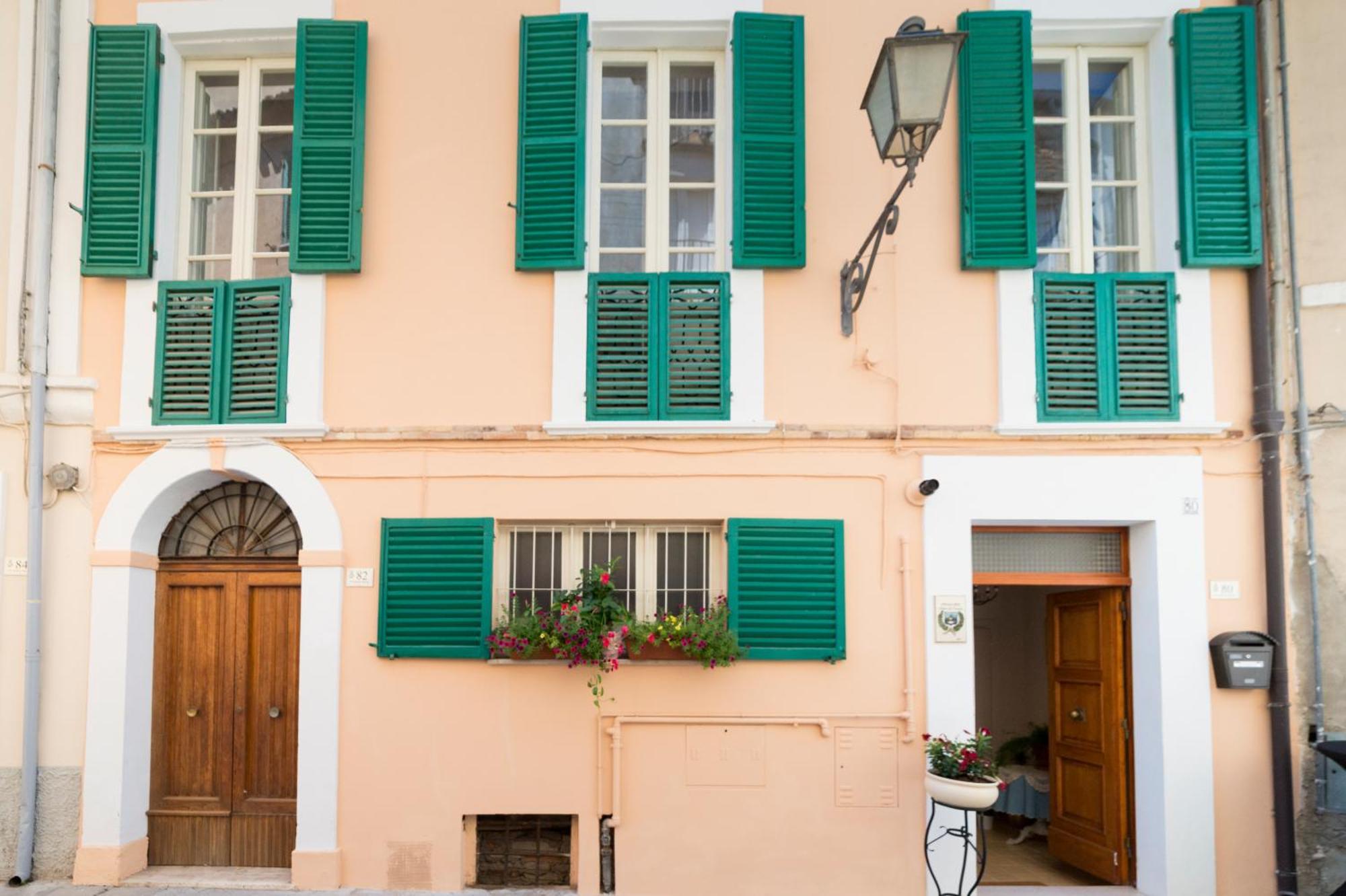 Charmante Vakantiewoning 'Casa Di Tonno' Loreto Aprutino Luaran gambar